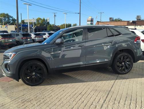 2024 Volkswagen Atlas Cross Sport 2.0T SE w/Technology 4MOTION