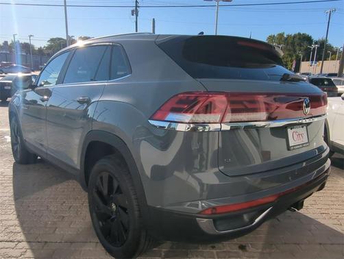 2024 Volkswagen Atlas Cross Sport 2.0T SE w/Technology 4MOTION