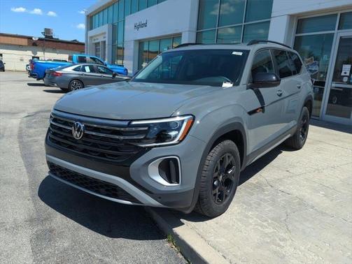 2025 Volkswagen Atlas 2.0T Peak Edition