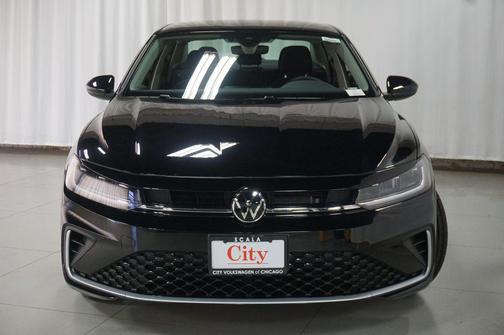 Deep Black Pearl 2026 Volkswagen Jetta 1.4T S
