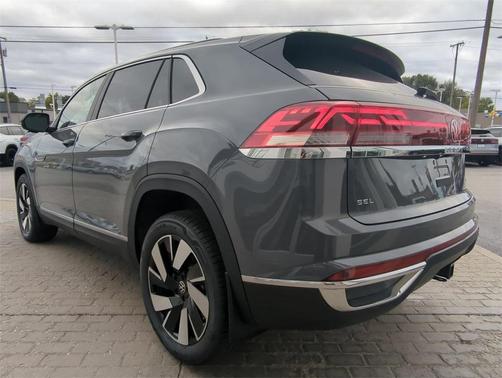 2026 Volkswagen Atlas Cross Sport 2.0T SEL