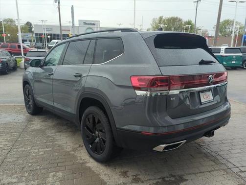 2025 Volkswagen Atlas 2.0T SE w/Technology 4MOTION