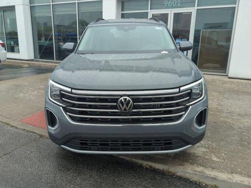 2025 Volkswagen Atlas 2.0T SE w/Technology 4MOTION