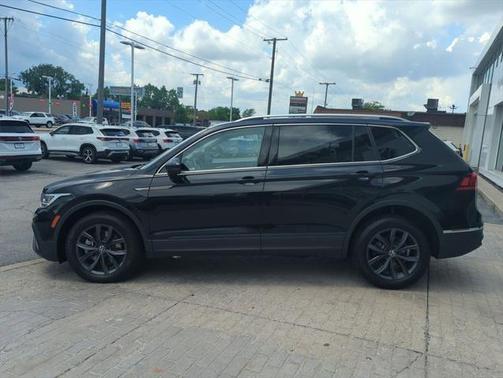 2022 Volkswagen Tiguan 2.0T SE 4MOTION