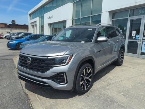 2025 Volkswagen Atlas 2.0T SEL Premium R-Line 4MOTION