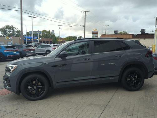 2026 Volkswagen Atlas Cross Sport 2.0T SEL