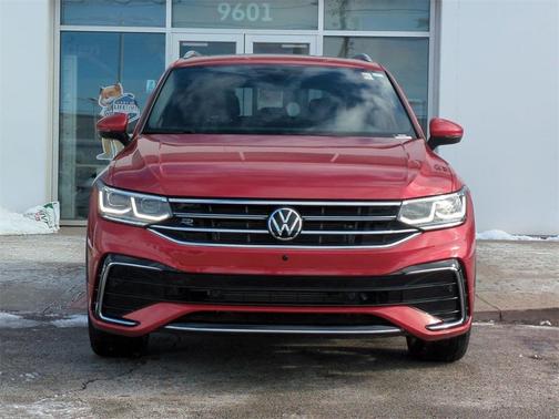 2024 Volkswagen Tiguan 2.0T SEL R-Line 4MOTION