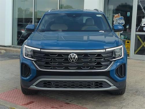 2025 Volkswagen Atlas Cross Sport 2.0T SE w/Technology 4MOTION