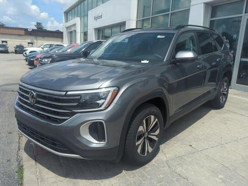 2025 Volkswagen Atlas 2.0T SE
