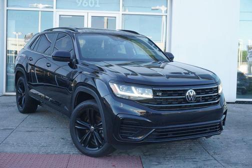 Deep Black 2023 Volkswagen Atlas Cross Sport 3.6L V6 SEL R-Line
