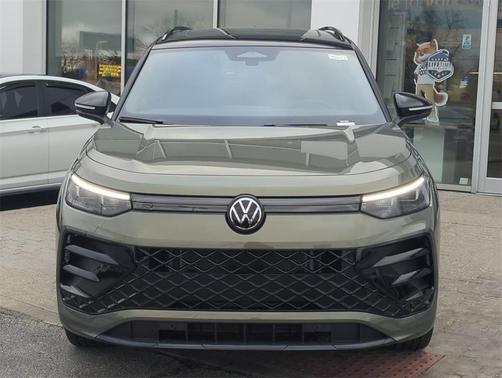 2026 Volkswagen Tiguan 2.0T SE R-Line Black 4MOTION