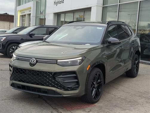 2026 Volkswagen Tiguan 2.0T SE R-Line Black 4MOTION