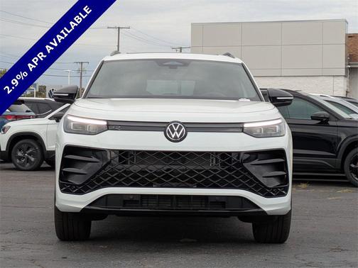 2025 Volkswagen Tiguan 2.0T SE R-Line Black 4MOTION