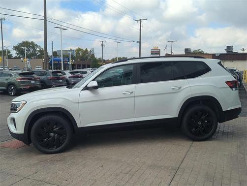 2026 Volkswagen Atlas 2.0T SE w/Technology 4MOTION