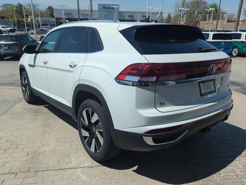 2025 Volkswagen Atlas Cross Sport 2.0T SE w/Technology 4MOTION