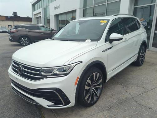 2022 Volkswagen Tiguan 2.0T SEL R-Line 4MOTION