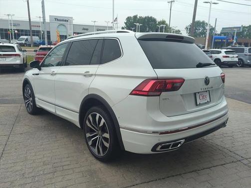 2022 Volkswagen Tiguan 2.0T SEL R-Line 4MOTION