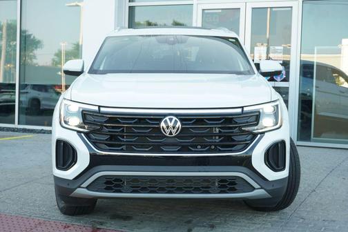 Opal White 2026 Volkswagen Atlas Cross Sport 2.0T SE w/Technology 4MOTION
