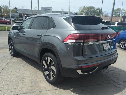 2025 Volkswagen Atlas Cross Sport 2.0T SE w/Technology 4MOTION