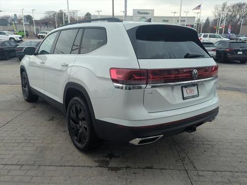 2025 Volkswagen Atlas 2.0T SE w/Technology 4MOTION
