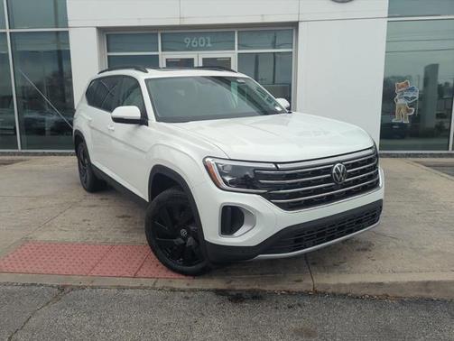2025 Volkswagen Atlas 2.0T SE w/Technology 4MOTION