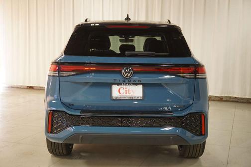 monterey blue pearl 2026 Volkswagen Tiguan 2.0T SE R-Line Black 4MOTION