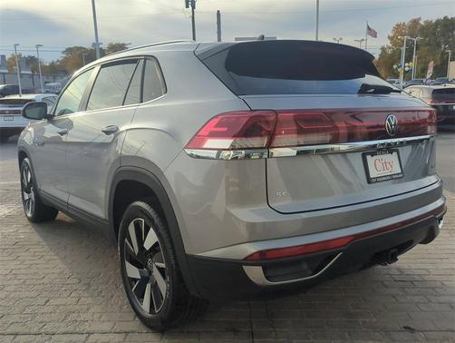 2025 Volkswagen Atlas Cross Sport 2.0T SE w/Technology 4MOTION