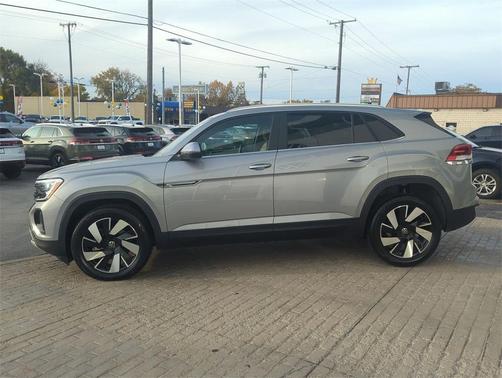 2025 Volkswagen Atlas Cross Sport 2.0T SE w/Technology 4MOTION