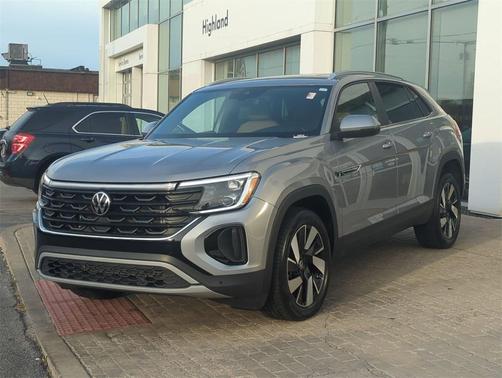 2025 Volkswagen Atlas Cross Sport 2.0T SE w/Technology 4MOTION