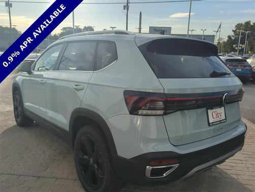2025 Volkswagen Taos 1.5T SEL