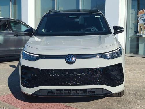 2026 Volkswagen Tiguan 2.0T SE R-Line Black 4MOTION