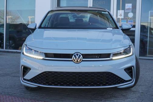 2026 Volkswagen Jetta 1.4T SE