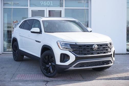 2026 Volkswagen Atlas Cross Sport 2.0T SE w/Technology 4MOTION