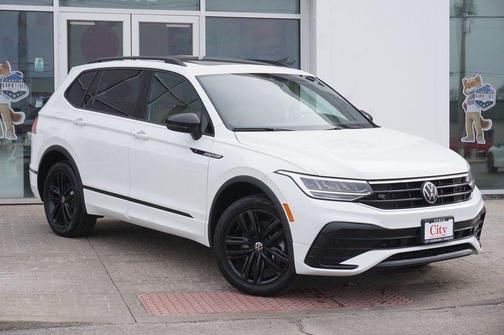2022 Volkswagen Tiguan 2.0T SE R-Line Black 4MOTION