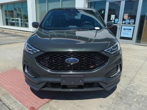 2022 Ford Edge ST