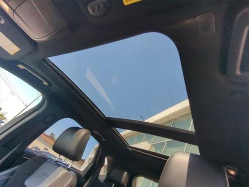 2022 Ford Edge ST