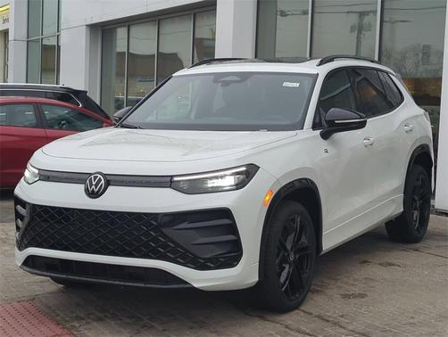 2026 Volkswagen Tiguan 2.0T SE R-Line Black 4MOTION