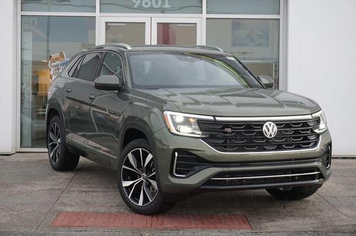 avocado green pearl 2026 Volkswagen Atlas Cross Sport 2.0T SEL Premium