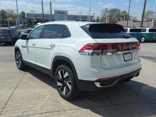 2025 Volkswagen Atlas Cross Sport 2.0T SE w/Technology 4MOTION