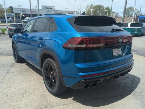 2025 Volkswagen Atlas Cross Sport 2.0T SEL