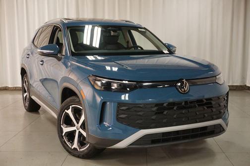 Monterey Blue Pearl 2026 Volkswagen Tiguan 2.0T SE 4MOTION
