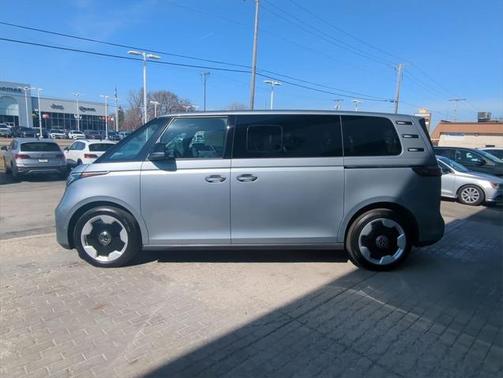 2025 Volkswagen ID. Buzz Pro S