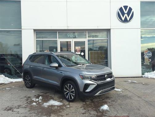 2024 Volkswagen Taos 1.5T SE