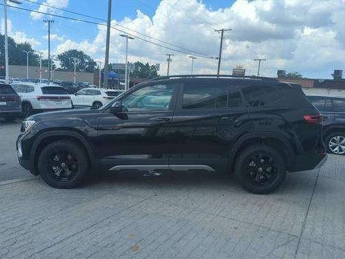 2025 Volkswagen Atlas 2.0T Peak Edition