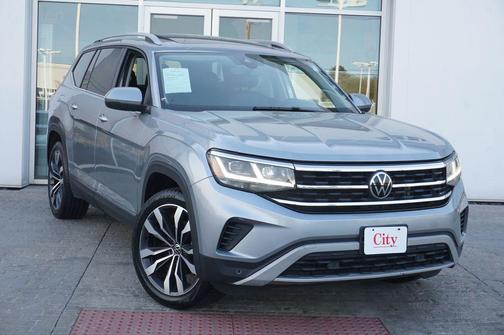 Silver Metallic 2022 Volkswagen Atlas 3.6L SEL
