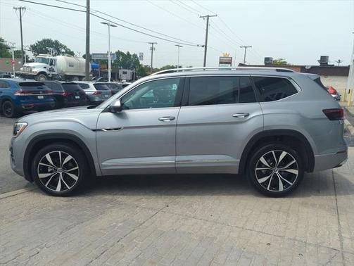 2024 Volkswagen Atlas 2.0T SEL Premium R-Line 4MOTION