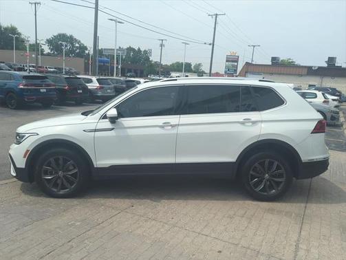 2022 Volkswagen Tiguan 2.0T SE 4MOTION