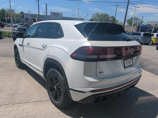 2025 Volkswagen Atlas Cross Sport 2.0T SEL