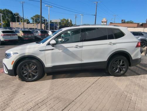 2024 Volkswagen Tiguan 2.0T SE 4MOTION