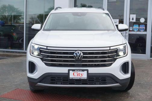 Pure White 2024 Volkswagen Atlas 2.0T SE